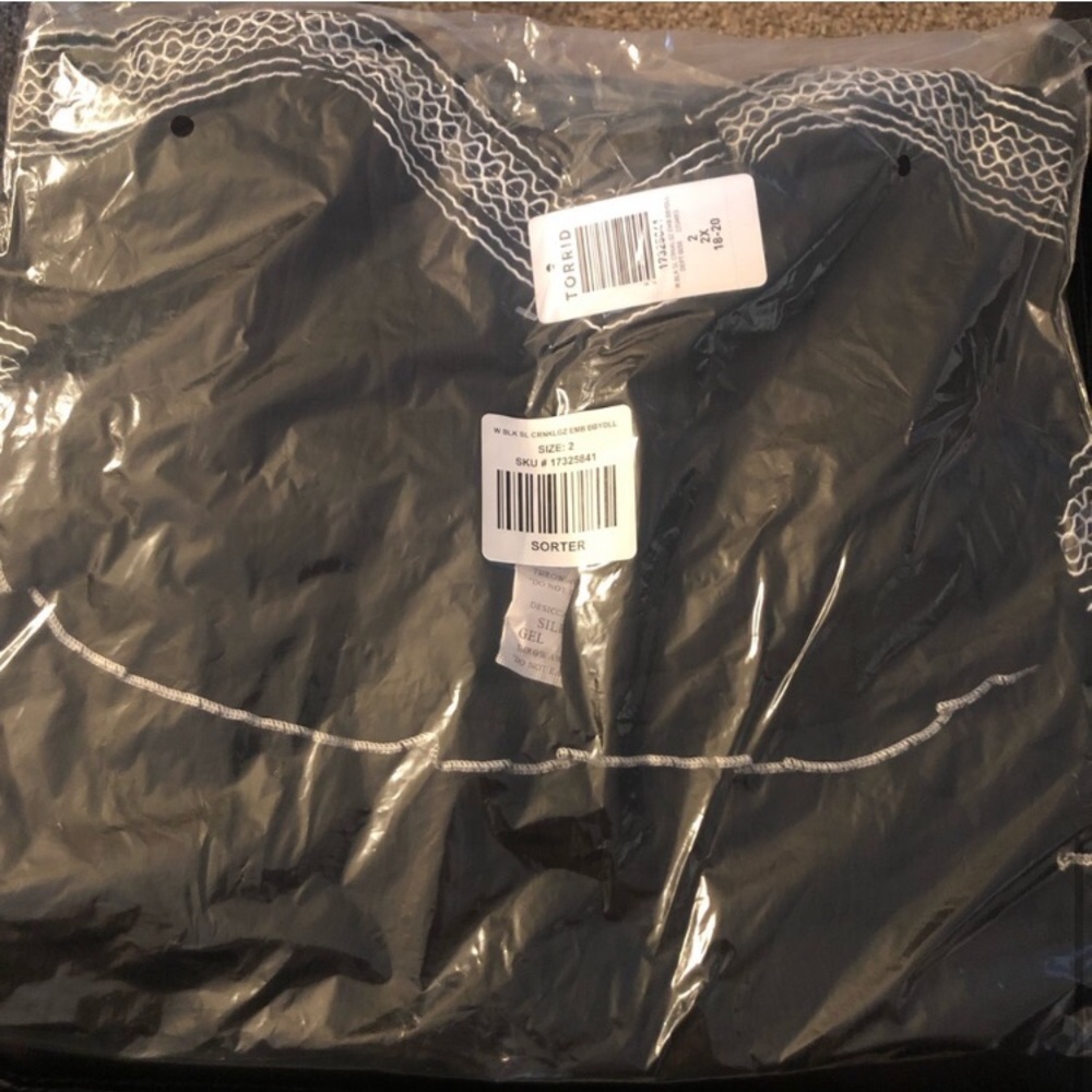 Torrid babydoll tank size 2 - Picture 5 of 5